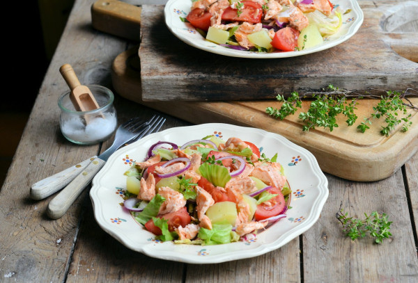 5:2 Diet Salmon Niçoise Salad