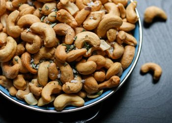 Are cashews keto