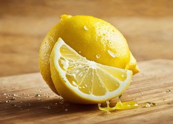 How to Cut a Lemon Twist|How to cut a lemon twist